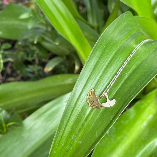 BI-COLOR GINKGO [Scapular] Necklace