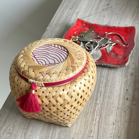 ELLA Red Cubic [Small]