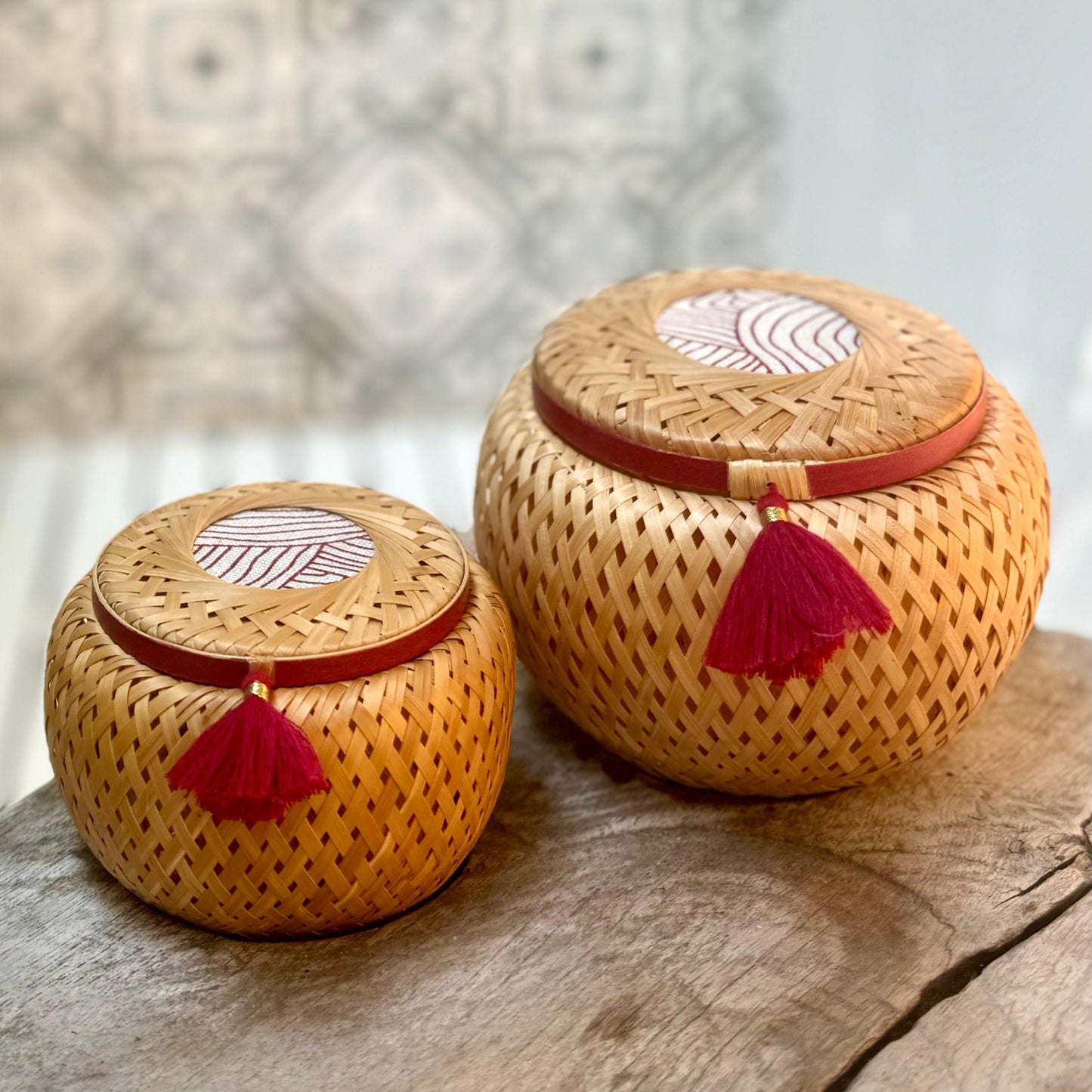 ELLA Red Round [Small]