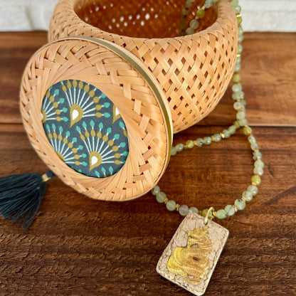 GIFT SET - NECKLACE [Dragon] + SQUARE ROUND WOVEN BASKET [Small]