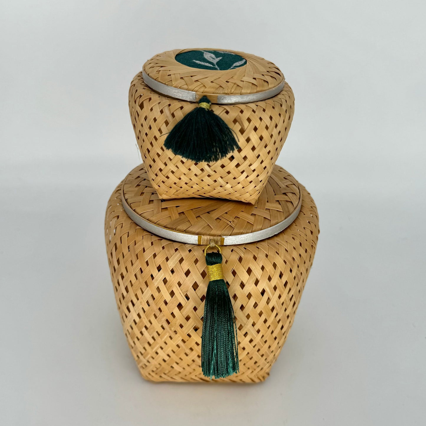 JADE Green Cubic [Small]