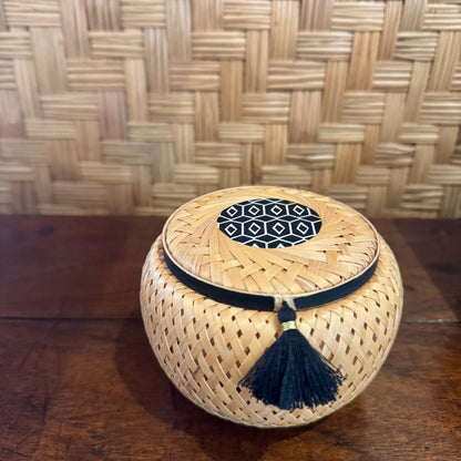 LOLA Black Round [Small]