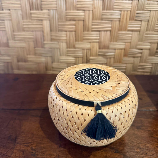 LOLA Black Round [Small]