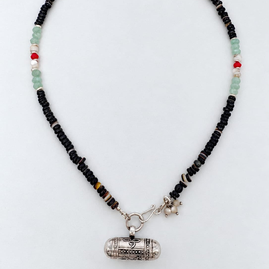 POKHARA [Choker] Necklace