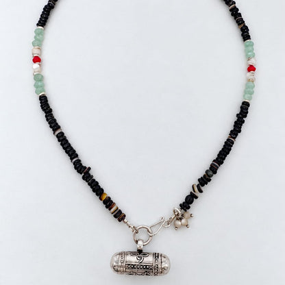 POKHARA [Choker] Necklace