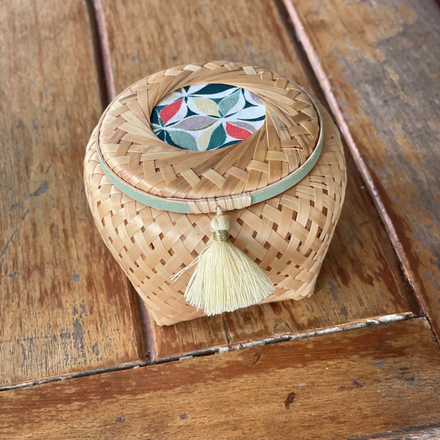 SARAH Green Cubic [Small]