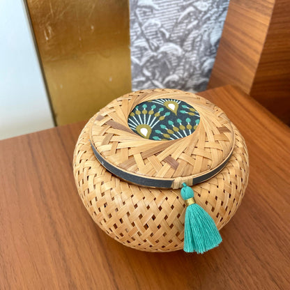 GIFT SET - NECKLACE [Dragon] + SQUARE ROUND WOVEN BASKET [Small]