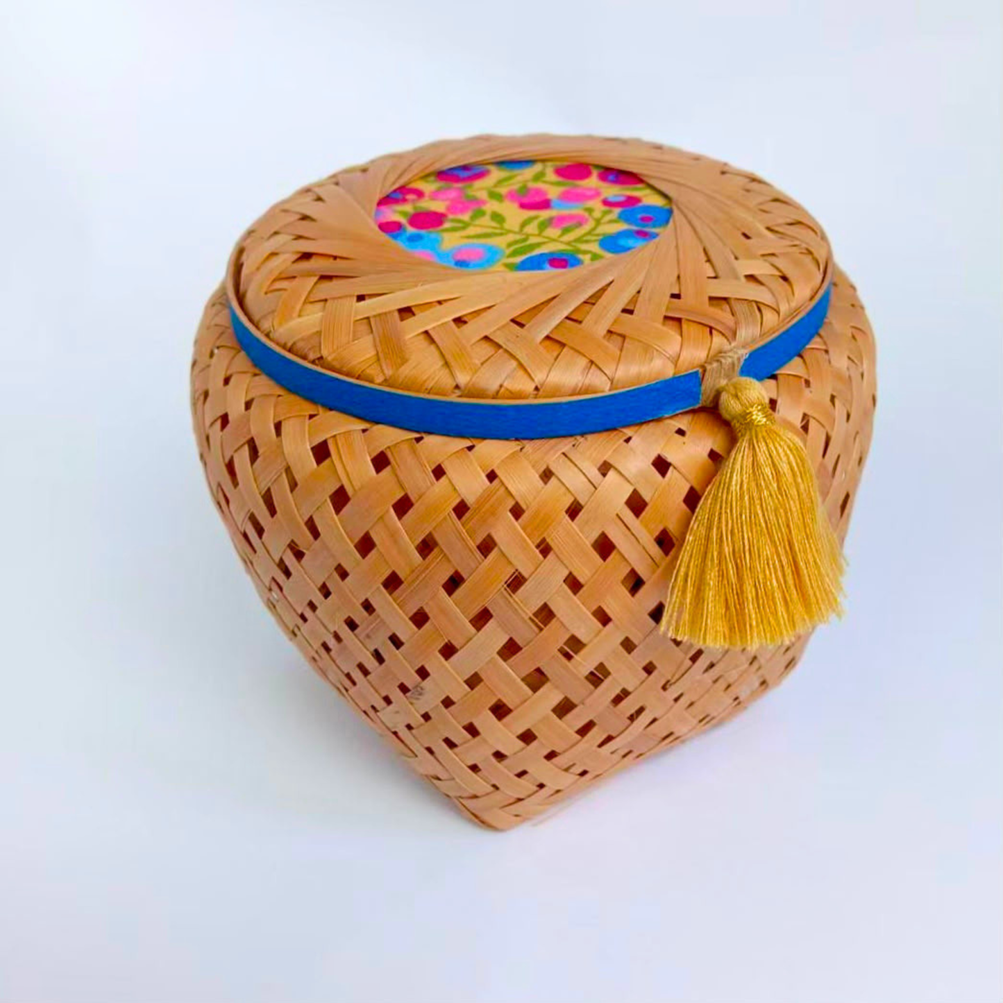 SUE Cubic [Small]