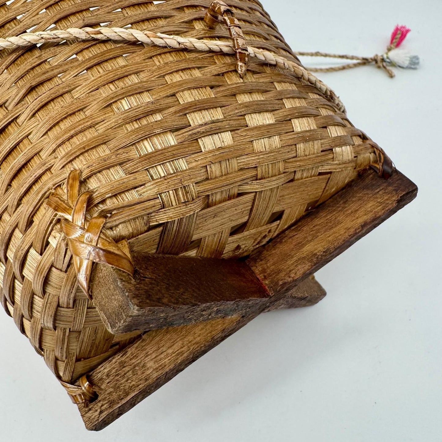 Penelope [Swing Basket]
